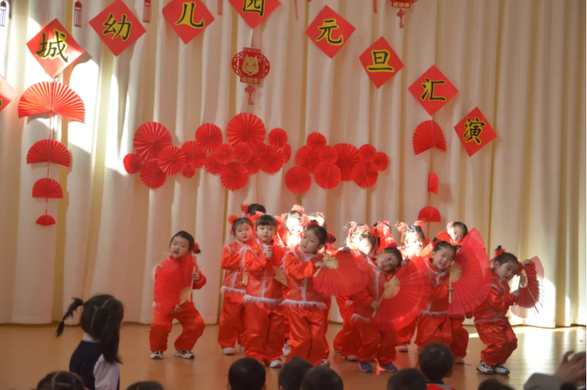 共迎新年 | 康橋悅城幼兒園“慶元旦 迎新年”精彩演出